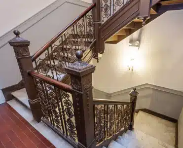 Commodore / Green Briar Landmark Condominiums stairway.