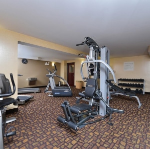 Holiday Inn fitness gym.